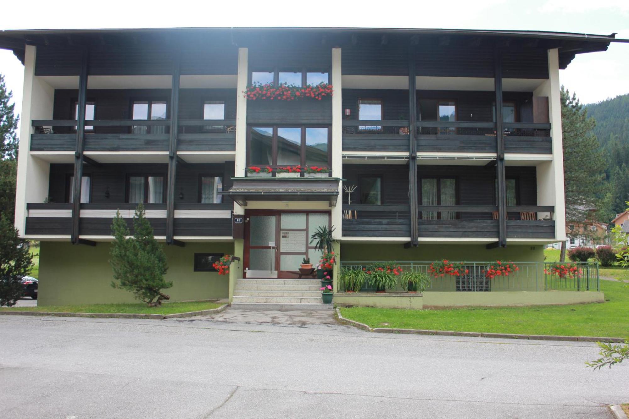 Appartementanlage Thermenblick Ski In & Ski Out باد كلينكيرشهايم المظهر الخارجي الصورة